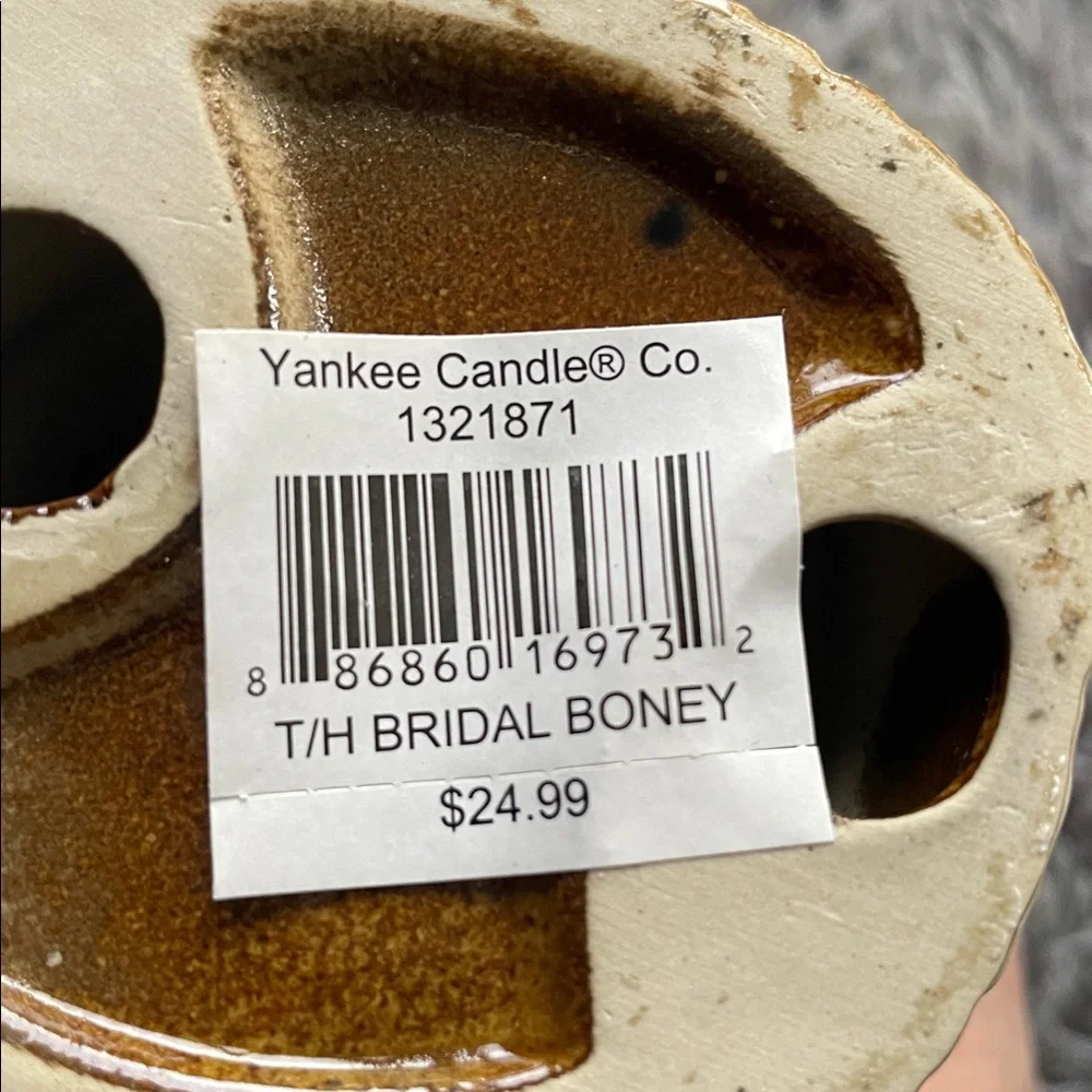 Yankee Candle 2014 ‘T/H Boney Bridal’ Halloween Candlestick
